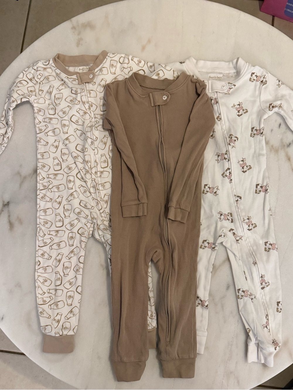 Burt’s Bees Beige Pijama Bundle size 24months